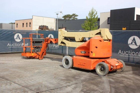 JLG E400AJPN Electric Articulated Boom Lift 14m 2007 E400AJPN 2007 2 image 3