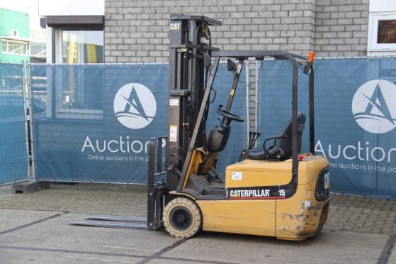 Caterpillar EP15KRT Electric Forklift 1500kg 5.5m 2004 EP15KRT 2004 2 Forklift image 3