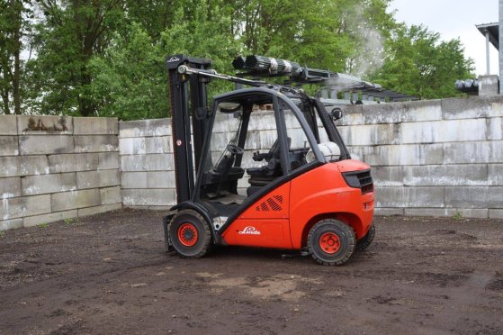 Forklift Linde H30 LPG 3000kg 5.2m 2008 H30T 2008 2 Rough Terrain Forklift image 3