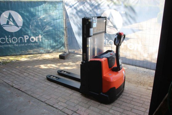 Toyota SWE200D Electric Stacker 2000kg 2.1m 2023 SWE200D 2023 2 image 3