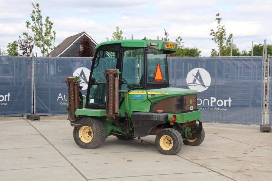 John Deere 1905 Diesel Tractor 2009 with Mowers John Deere 1905 2009 2 image 3