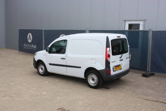 Renault Kangoo 1.5DCI Euro 6 Diesel 75hp Van 2019 Kangoo 1.5 DCI Euro 6 2019 2 Closed vans image 3
