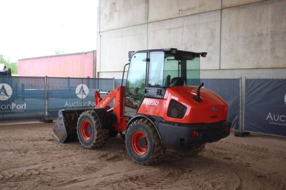 Kubota R090 Diesel Wheel Loader 2023 R090 2023 2 Wheel Loaders image 3