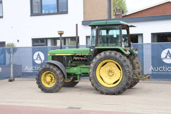 Tractor John Deere 3350A Diesel 1986 John Deere 3350A 1986 2 image 3