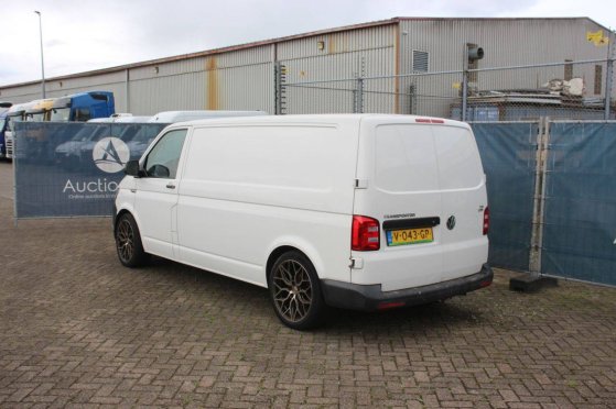 Volkswagen Transporter TDI Diesel 102hp Van 2017 Volkswagen TRANSPORTER TDI 2017 2 Closed vans image 3