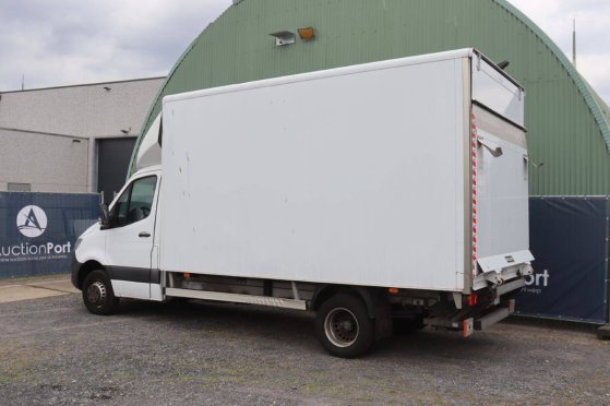 Box truck Truck Mercedes-Benz Sprinter Diesel 143hp 2021 Sprinter 2021 2 image 3