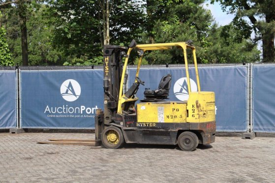 Hyster E5.50XL Electric Forklift 5500kg 3.45m 2011 10039 2011 2 Forklift image 3