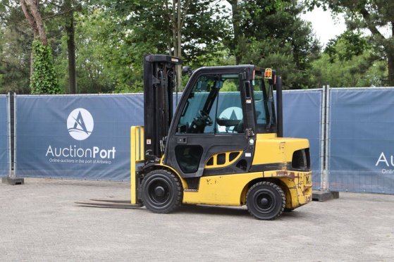 Forklift Yale GDP30VXE2345 Diesel 2840kg 4.91m 2021 GDP30VXE2345 2021 2 Forklift image 3