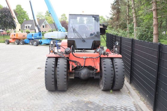 Linde H220 Diesel Rough-Terrain Forklift 22000kg 5.0m 2001 H220 2001 2 Rough Terrain Forklift image 3