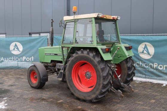 Tractor Fendt Farmer 305LS Turbomatik Diesel (Margin) Fendt Farmer 305LS Turbomatik 1987 2 image 3