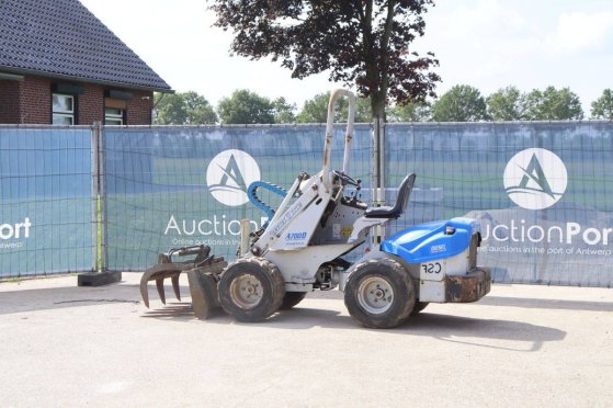 Articulated loader AgriOne A700 Diesel 22.8kW 2008 Agrione A700 2008 2 Wheel Loaders image 3