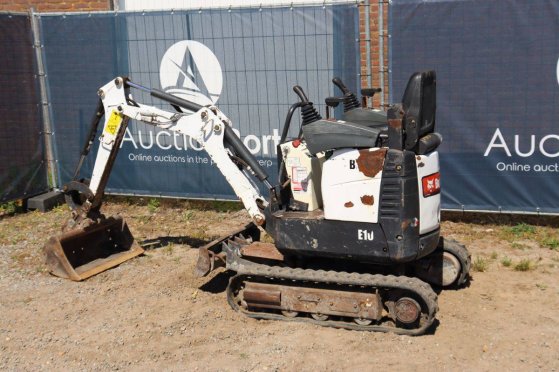 Bobcat E10 Diesel Mini Excavator E10 2 image 3