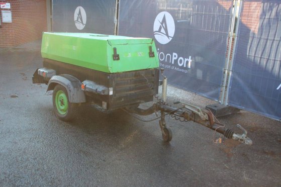 Compressor Atlas Copco XAS47DD BOX 2004 AS47DD BOX 2004 2 Compressors image 3