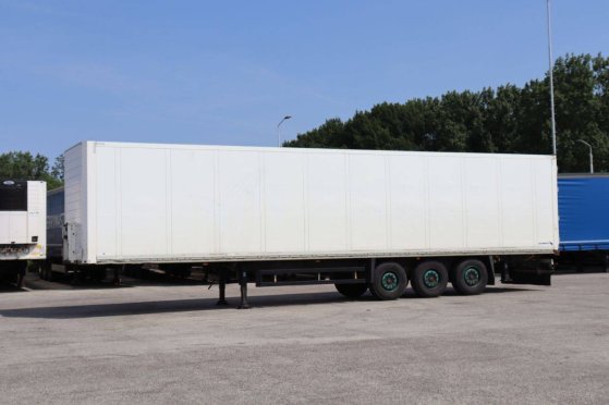 Closed Semi-Trailer Schmitz Cargobull SKO24 2011 Schmitz Cargobull SKO24 2011 2 Box semi-trailers image 3