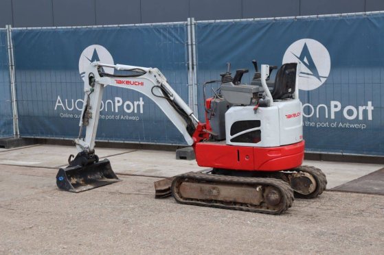 Mini excavator Takeuchi TB210R Diesel 2016 TB210R 2016 2 image 3