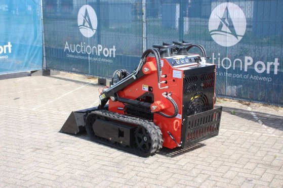 Skid Steer Loader SDLL10A Petrol 17.5kW 2026 New Skid Steer SDLL10A 2026 1 image 3