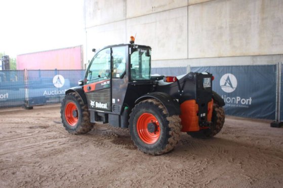 Bobcat TL35.70 Agri Diesel Telehandler 3500kg 7m 2017 TL35.70 Agri 2017 2 image 3