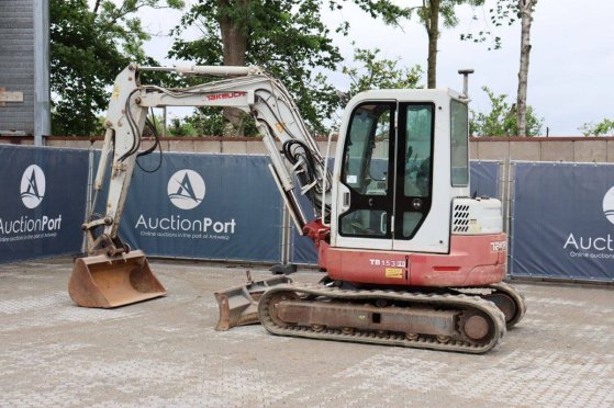 Crawler excavator Takeuchi TB153FR Diesel 29kW 2008 TB153FR 2008 2 Crawler Excavators image 3