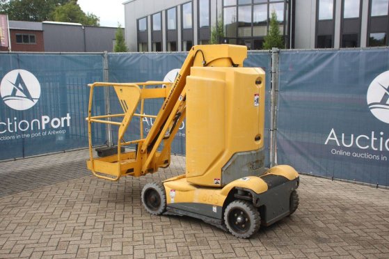 Haulotte Star 10 Electric Mast Lift 200kg 10m 2012 Haulotte Star 10 2012 2 image 3