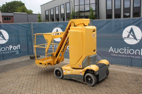 Haulotte Star 10 Electric Mast Lift 200kg 10m 2014 Haulotte Star 10 2014 2 image 3