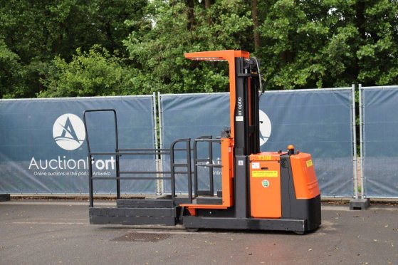 Order picker BT OME 100MW Electric 850kg 2.7m 2015 BT OME 100MW 2015 2 Order pickers image 3
