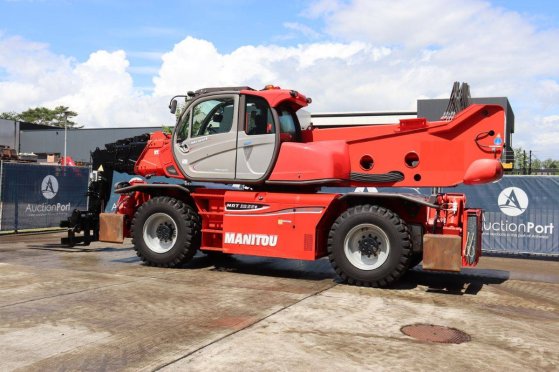 Manitou MRT 3255+ Telehandler Diesel 5500kg 31.6m 2016 MRT 3255+ 2016 2 image 3