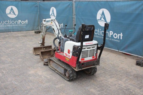 Mini excavator Takeuchi TB108 Diesel 2006 TB108 2006 2 image 3