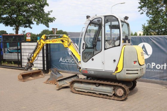 Wacker Neuson 2503 Crawler Excavator Diesel 19kW 2017 Neuson 2503 2017 2 Crawler Excavators image 3