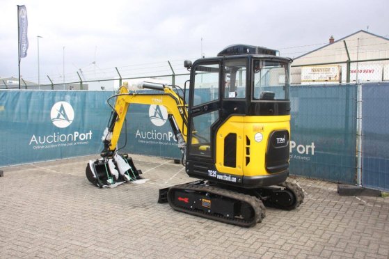 Titan TE25 Diesel Mini Excavator (Kubota engine) 2025 New Titan TE25 2025 1 image 3