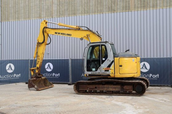 New Holland Kobelco E135BSR-2 Crawler Excavator Diesel 69.2kW 2008 Kobelco E135BSR-2 2008 2 Crawler Excavators image 3