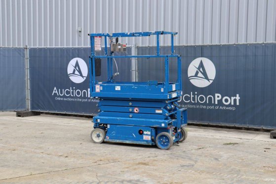 Skyjack SJ III 3219 Scissor Lift Electric 7.8m 227kg 2015 Skyjack SJ III 3219 2015 2 Scissor Lifts image 3