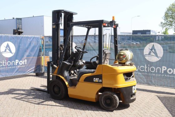 Forklift Caterpillar GP25NT LPG 2500kg 5.5m 2019 GP25NT 2019 2 Forklift image 3