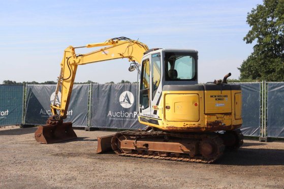 New Holland Kobelco E80BMSR-2 Crawler Excavator Diesel 42kW 2011 Kobelco E80BMSR-2 2011 2 Crawler Excavators image 3