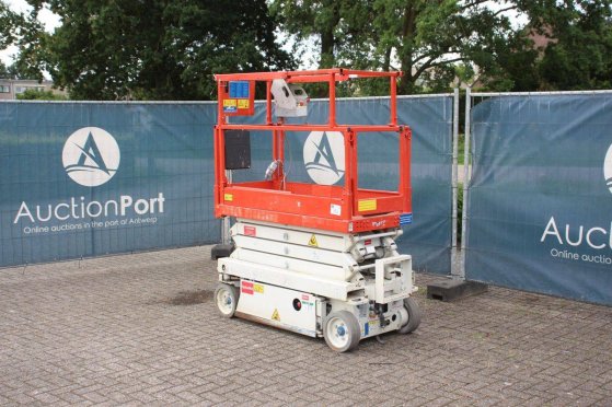 Skyjack SJ III Scissor Lift 3219 Electric 227kg 7.8m 2015 Skyjack SJ III 3219 2015 2 Scissor Lifts image 3