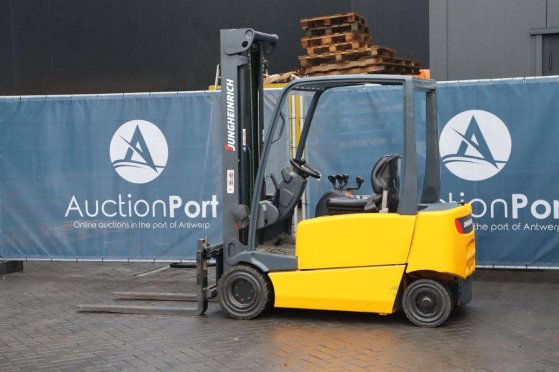 Forklift Jungheinrich EFG 320 Electric 2000kg 5.0m 2004 EFG 320 2004 2 Forklift image 3