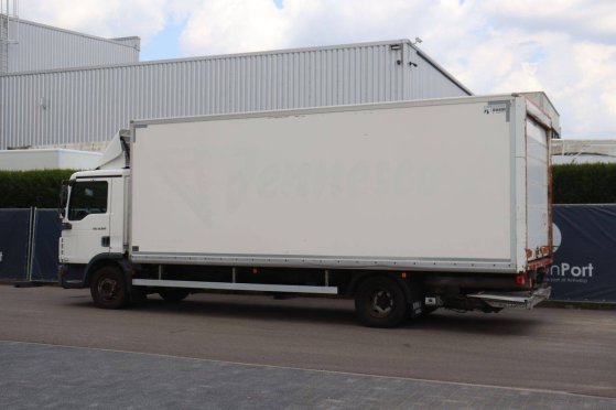 Box truck Truck MAN TGL 12.220 Diesel 2013 TGL 12.220 2013 2 image 3