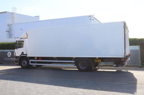Box truck Scania P 320 Diesel 2015 3213 2015 2 image 3