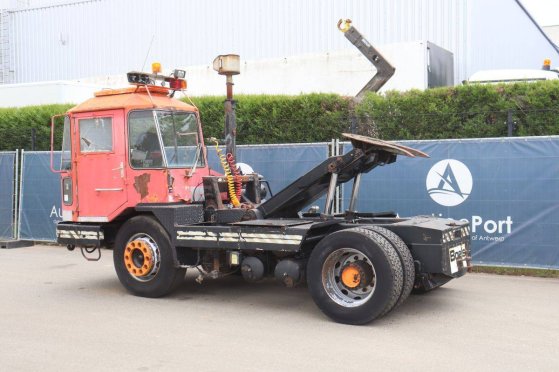 Terminal Tractor DAF Diesel 1990 Terminal Trekker 1990 2 image 3