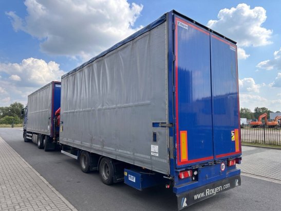 Box truck Truck Mercedes-Benz Actros 2645 6X2 Diesel 2016 Actros 2645 6X2 2016 2 image 3