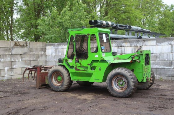 Merlo P 30.7 Diesel Telehandler 3000kg P 30.7 2 image 3