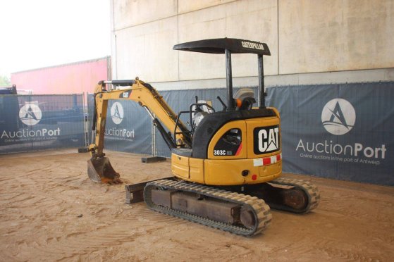 Mini excavator Caterpillar 303C Diesel 18.5kW 2011 18 2011 2 image 3