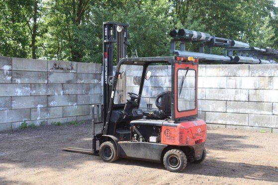 Heftruck EP Elektrisch 2000kg 3.0m EP Equipment 2 Forklift image 3