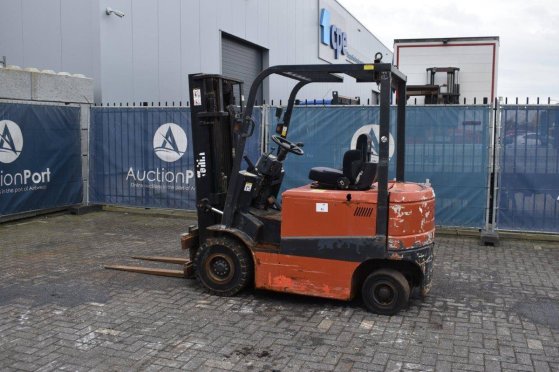 Heftruck Tailift FB25 Elektrisch 2500kg Tailift FB25 2005 2 Forklift image 3