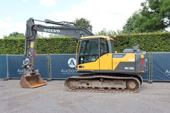 Crawler excavator Volvo EC140DL Diesel 85kW 2013 EC140DL 2013 2 Crawler Excavators image 3