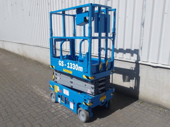 Genie GS-1330M Electric Scissor Lift 5.90m 2020 GS-1330M 2020 2 Scissor Lifts image 3