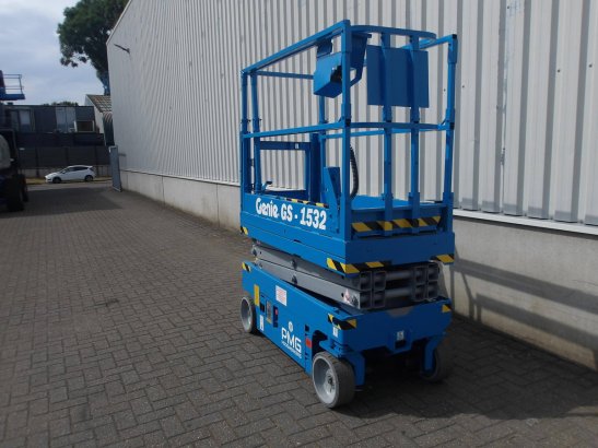Scissor Lift Genie GS-1532 Electric 6.60m 2014 GS-1532 2014 2 Scissor Lifts image 3