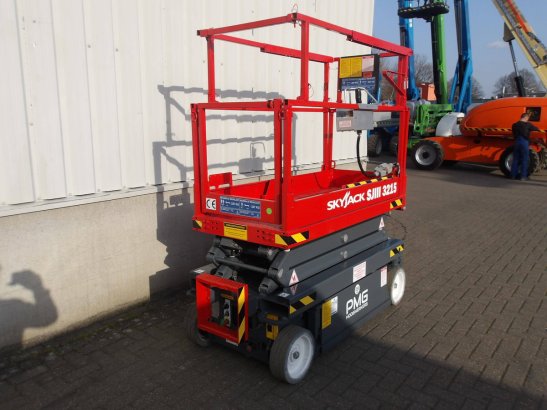 Skyjack SJ3215 Electric Scissor Lift 6.44m 2018 Skyjack SJ3215 2018 2 Scissor Lifts image 3
