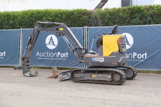 Mini excavator Volvo ECR25D Diesel 14.8kW 2022 ECR25D 2022 2 image 3