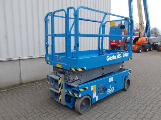 Scissor Lift Genie GS-2046 Electric 8.10m 2014 GS-2046 2014 2 Scissor Lifts image 3