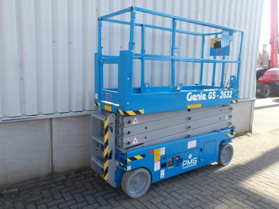 Genie GS-2632 Electric Scissor Lift 9.92m 2016 GS-2632 2016 2 Scissor Lifts image 3